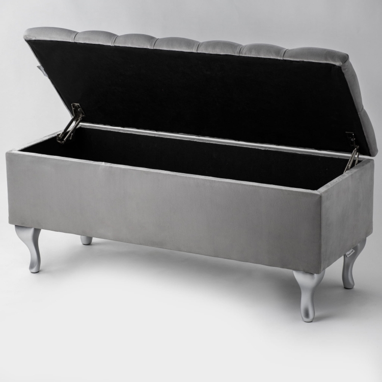 gesteppte Truhe mit Sitz in Grau