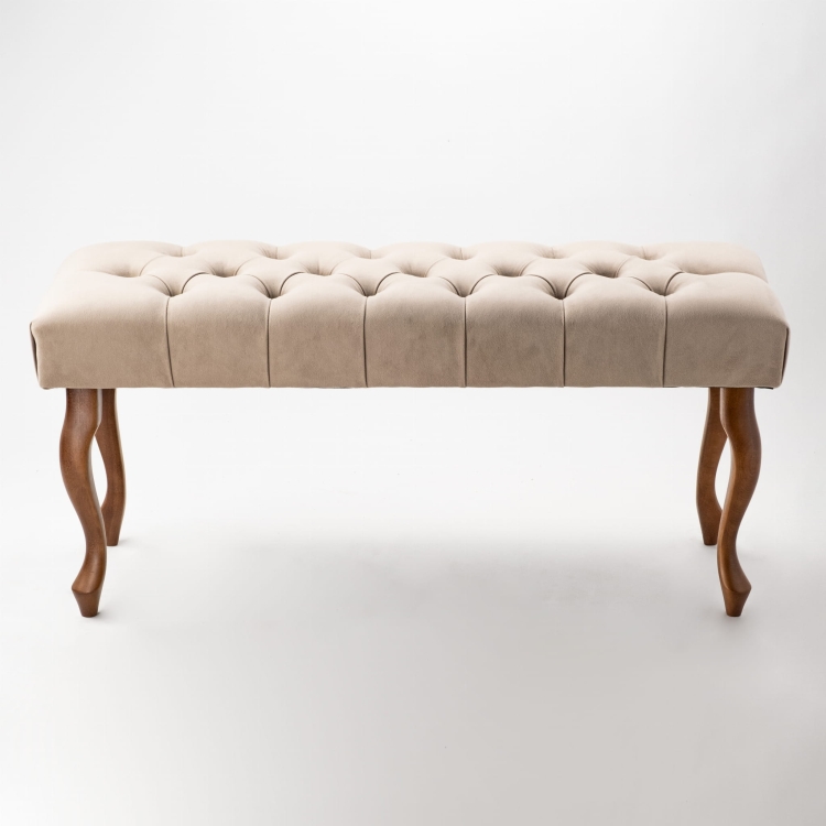 Gesteppte Bank in heller Latte Farbe